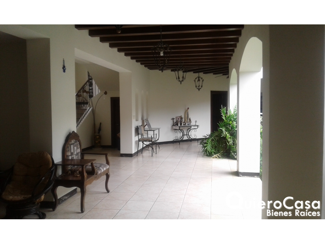 Preciosa casa estilo colonial CN0004 | Venta CN0004