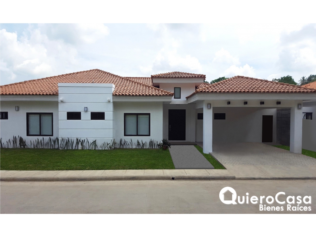 Lujosa casa en venta en Santo Domingo