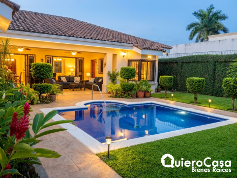 Se vende preciosa casa en Estancia de Santo Domingo