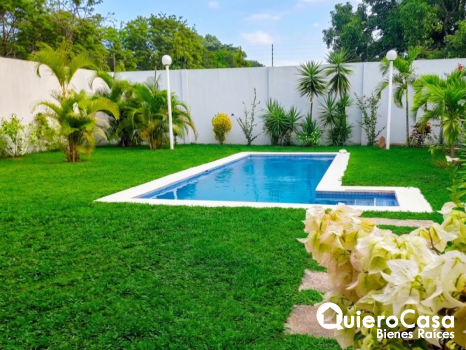 Moderna casa en Venta en Villa Fontana