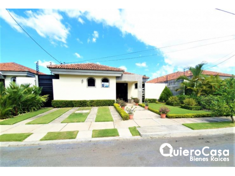 Preciosa propiedad en renta en santo domingo