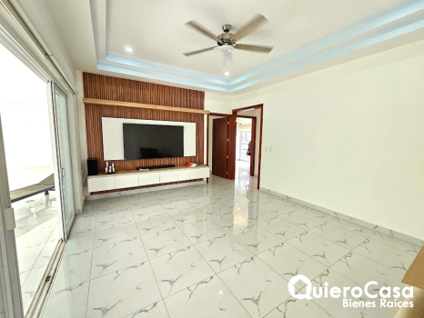 Casa en Renta en Las Colinas