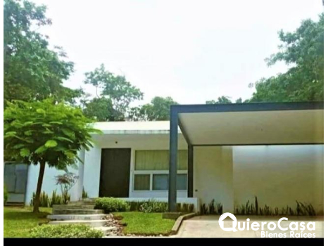 Hermosa casa en venta en Santo Domingo