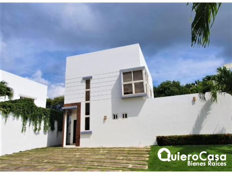 Moderna casa en venta en Santo Domingo