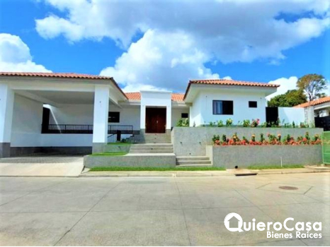 Preciosa residencia en renta en Santo Domingo