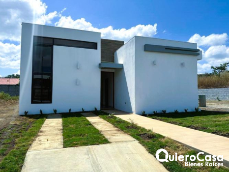 Moderna casa en venta en Las Colinas