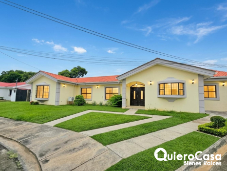 Preciosa residencia en venta en Carretera Masaya