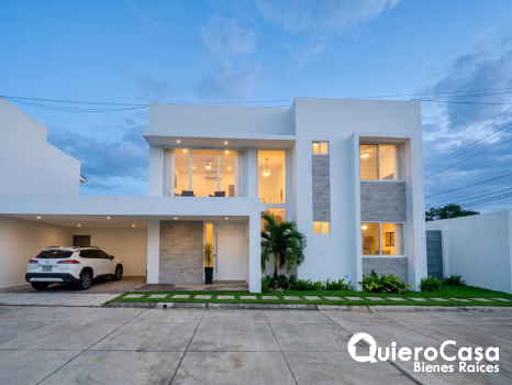 Preciosa residencia en venta en Santo Domingo