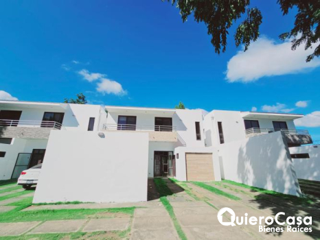Casa en renta en Villa Fontana