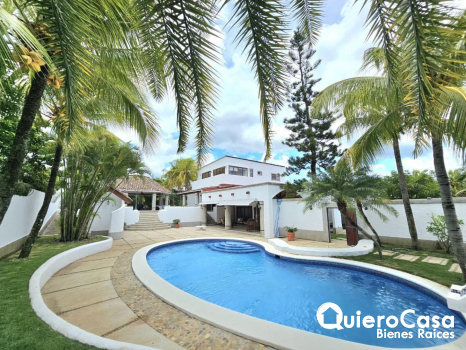 Se renta preciosa casa en Santo Domingo