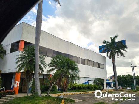 Edificio en Renta en Villa Fontana