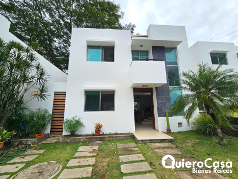 Hermosa Casa Amueblada en Renta en Santo Domingo