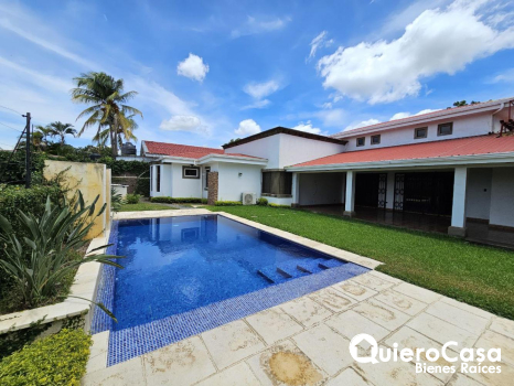 Casa en Renta para Oficina en Villa Fontana