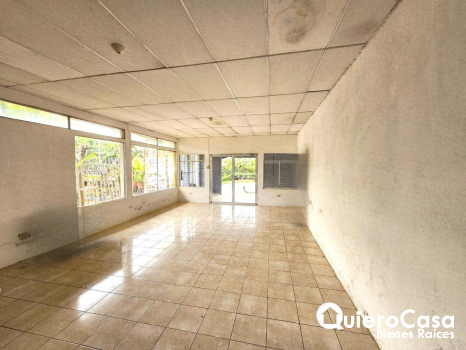 Local en Renta en Villa Fontana Sur