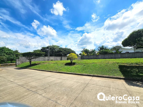 Hermoso Terreno en Venta en Donatello