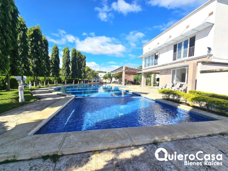 Casa en Renta en Las Colinas