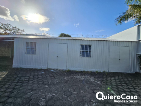Ofibodega en Renta en Los Robles