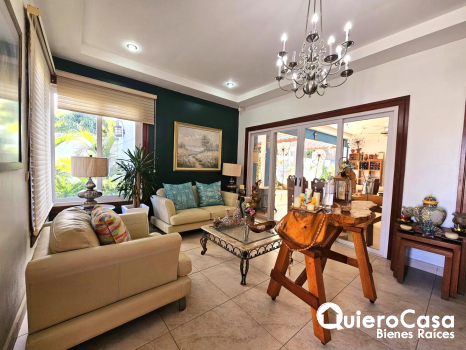 Casa en Venta en Las Colinas