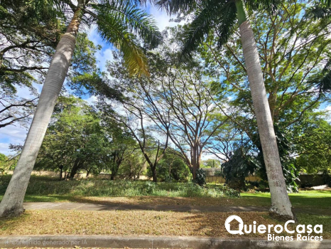 Amplio Terreno en Venta en Santo Domingo