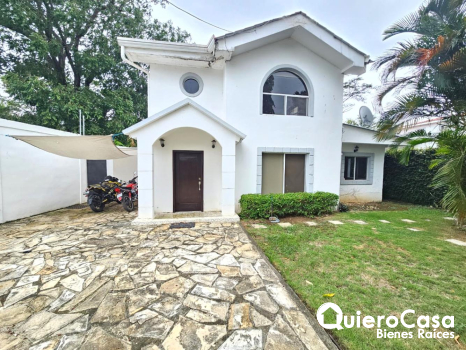 Preciosa Casa en Venta en Carretera Sur