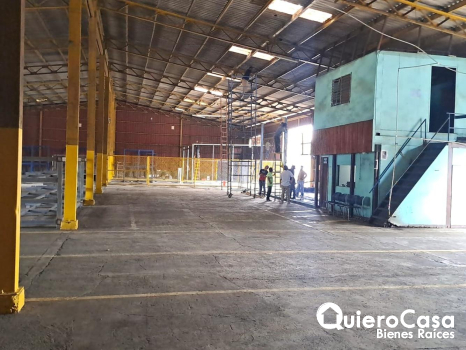 Amplia Bodega en Renta en Carretera Norte