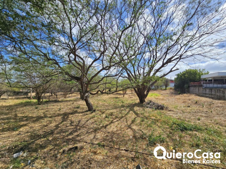 Amplio Terreno en Venta en Las Cumbres