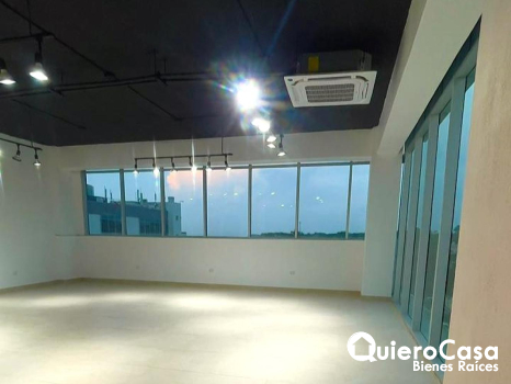 Oficina en Renta en Las Cumbres