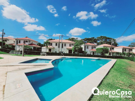 Casa en Renta en Las Cumbres
