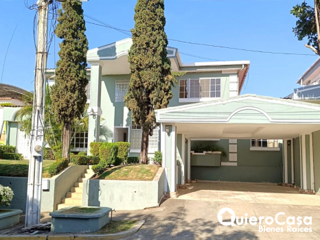 Casa en Renta en Las Colinas