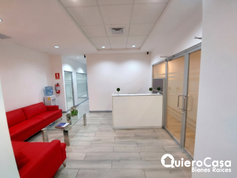 Oficina en Renta en Las Cumbres